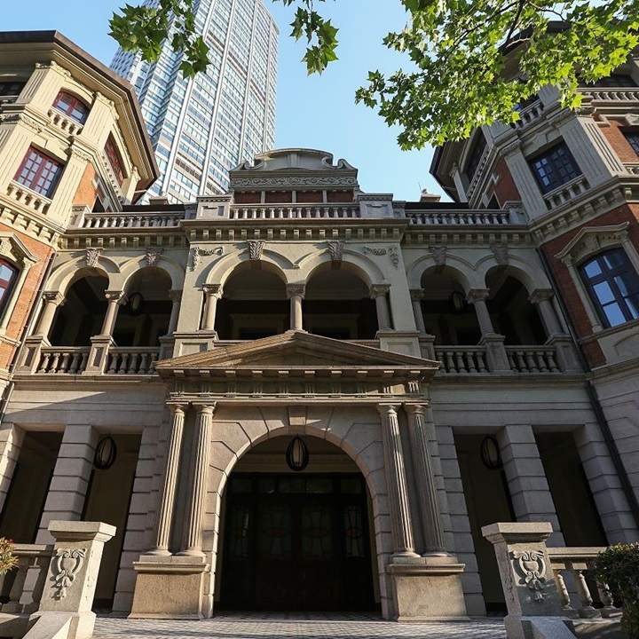 Cha House, named after HKRI’s founder Dr CHA Chi-ming, is a rejuvenated historic building. 